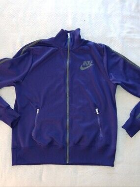 Sz.L Womens Nike Sportswear Zip Up Jacket